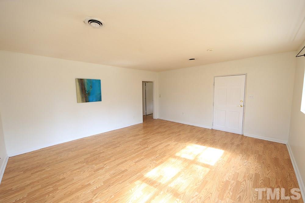 300 Barclay Road Chapel Hill, NC 27516 - Photo 3 of 12