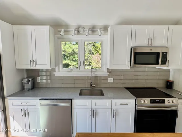 $2,000 | 437 Skyline Drive, Albrightsville, PA 18210