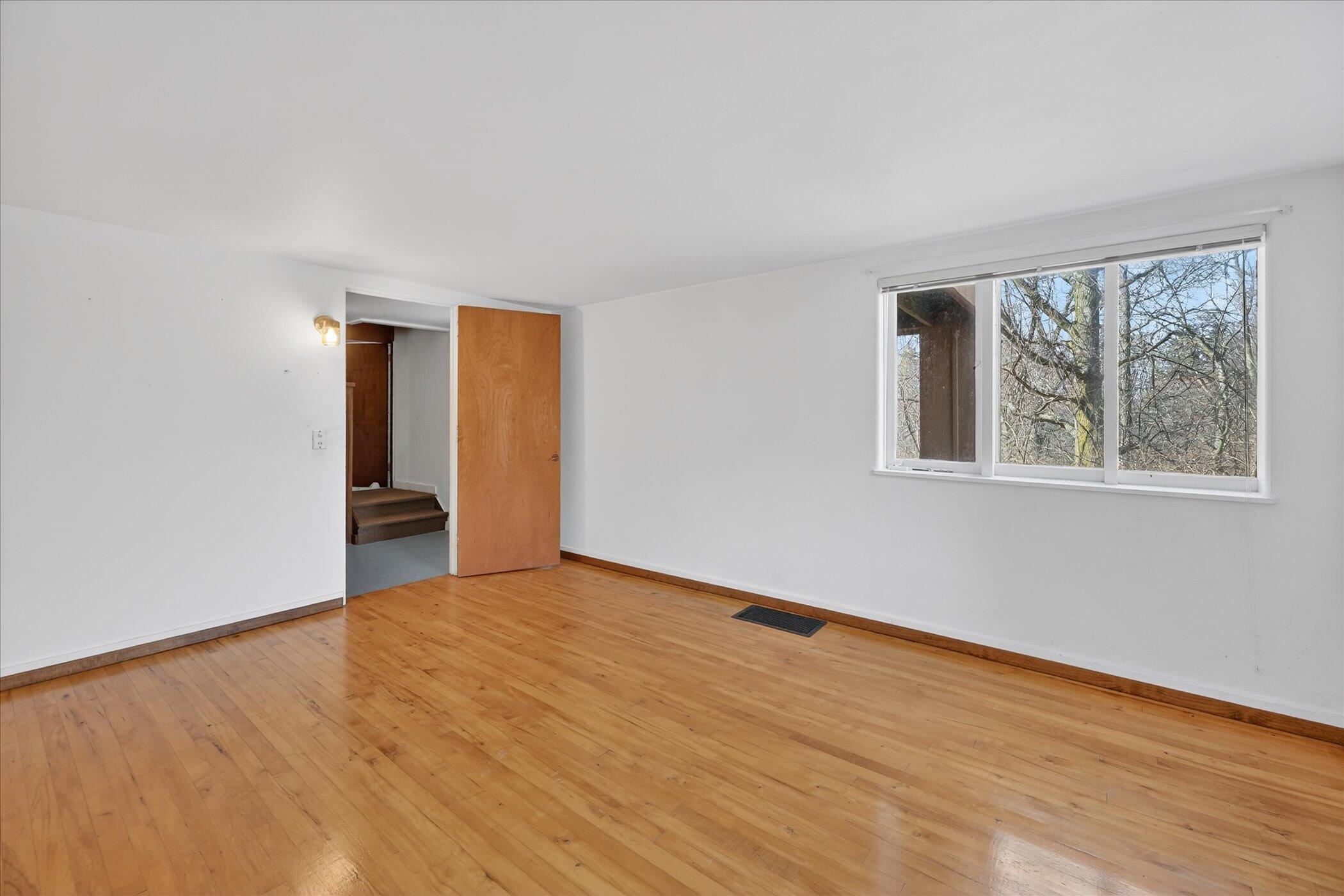 7091 Ann Arbor Road Jackson, MI 49201 - Photo 20 of 61 17-7091-Ann-Arbor-Rd-WindowStill - Copy