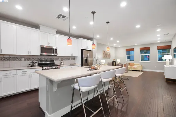 $1,074,999 | 3132 Aran Way, Dublin, CA 94568