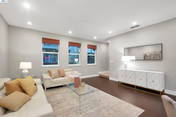 $1,074,999 | 3132 Aran Way, Dublin, CA 94568