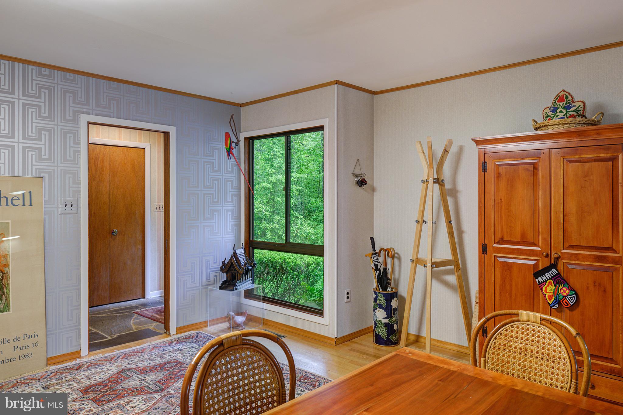 12010 Aintree Lane Reston, VA 20191 - Photo 10 of 28 Breakfast area - spacious and always sun drenched!
