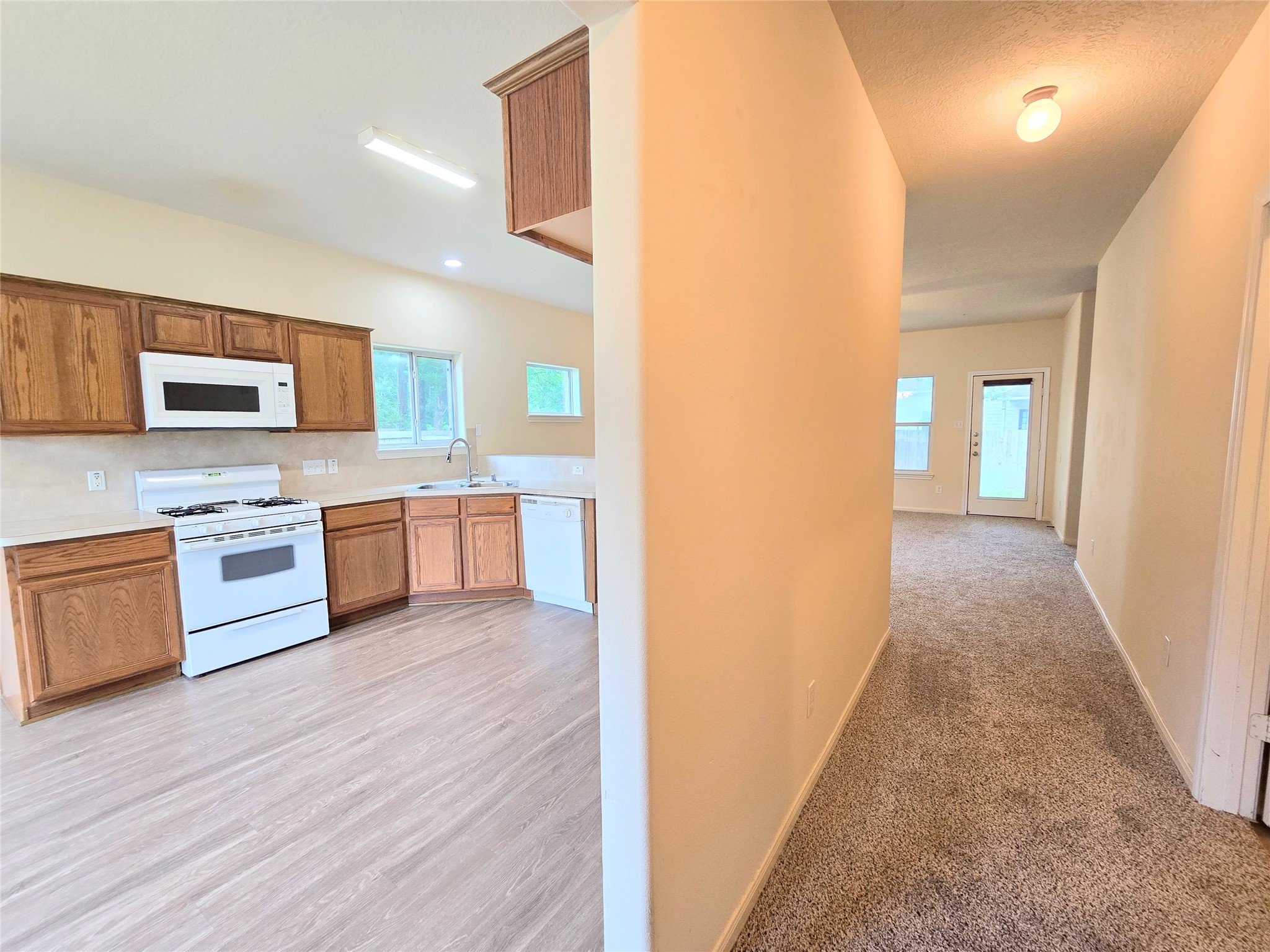 802 Marksey Court Spring, TX 77386 - Photo 7 of 27