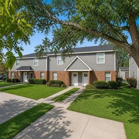 $1,650 | 210 Hunt Street, Unit B, Belle Chasse, LA 70037