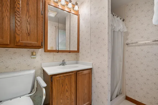 $400,000 | 508 North Van Buren Street, Bloomingdale, MI 49026