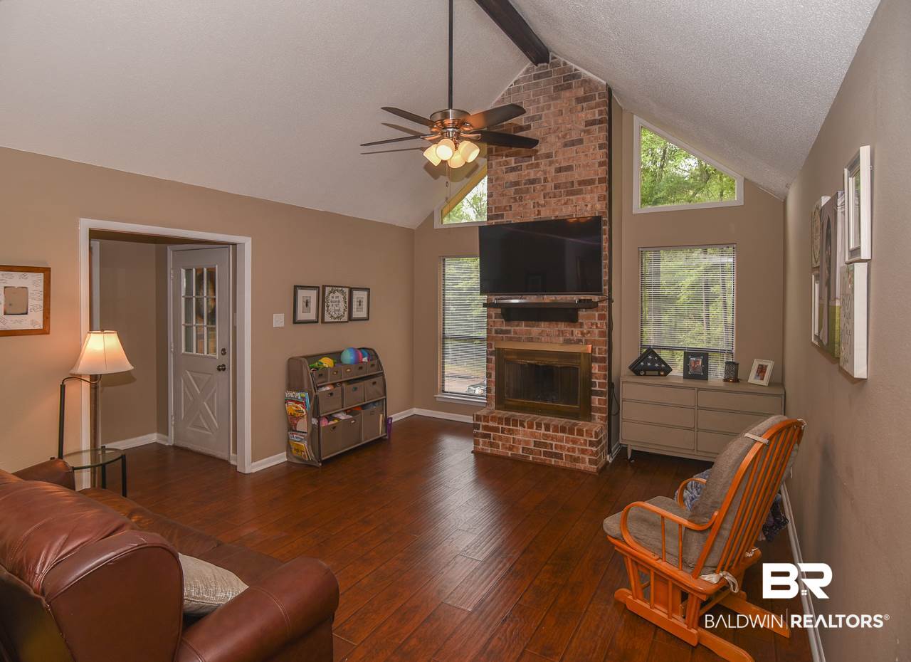 1165 Petaluma Court Semmes, AL 36575 - Photo 5 of 18 Living Room