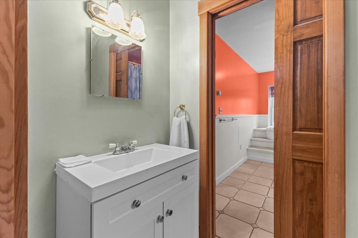 2327 Highway 5A Sutton, VT 05871 - Photo 19 of 32