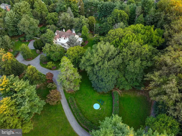 $2,488,000 | 8555 Hill Spring Drive, Lutherville-Timonium, MD 21093