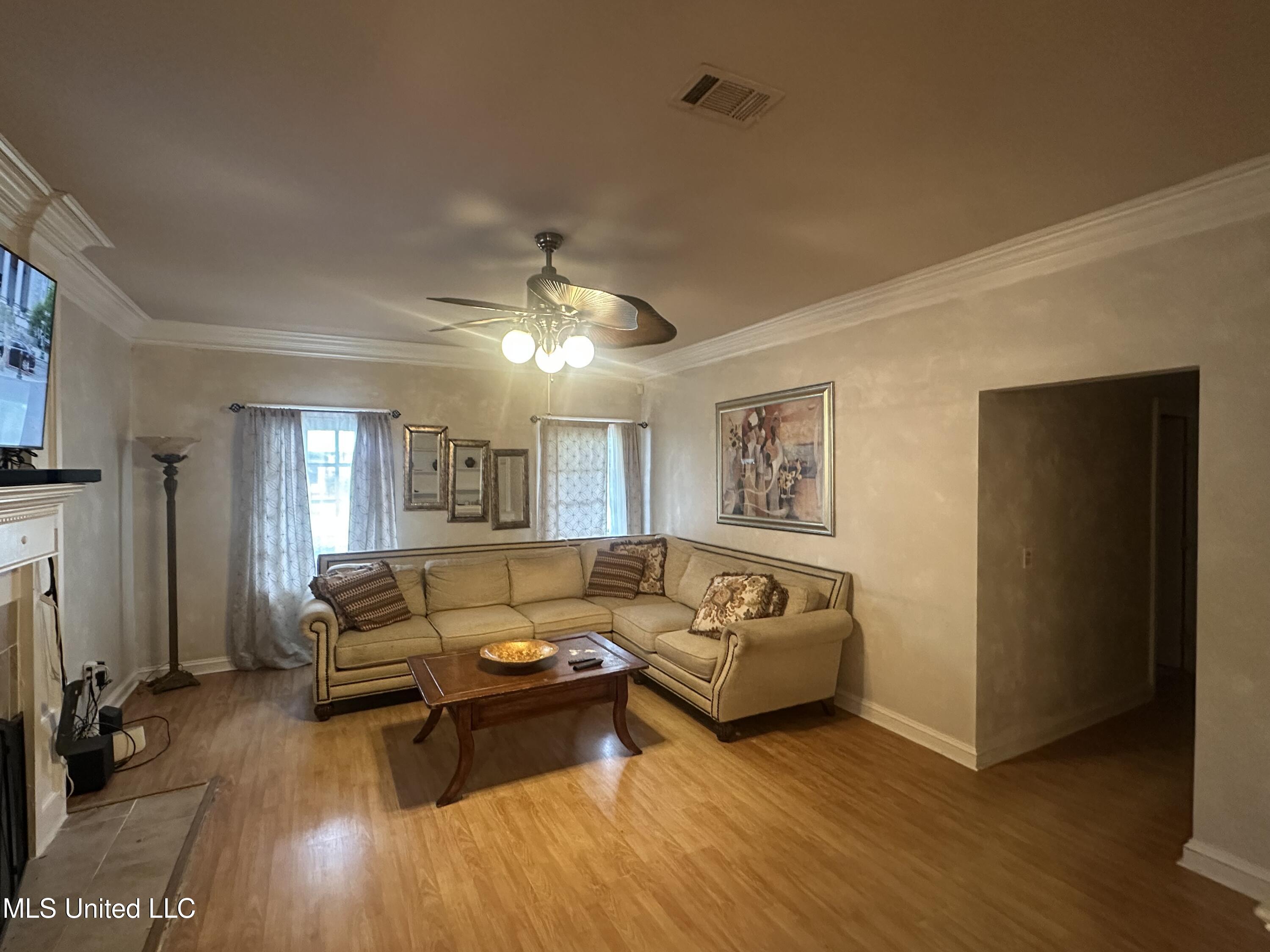 713 Hawthorn Green Drive Ridgeland, MS 39157 - Photo 9 of 17 Family Room