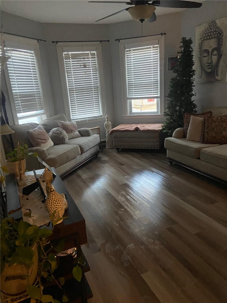 20 Violet Street Providence, RI 02908 - Photo 9 of 18