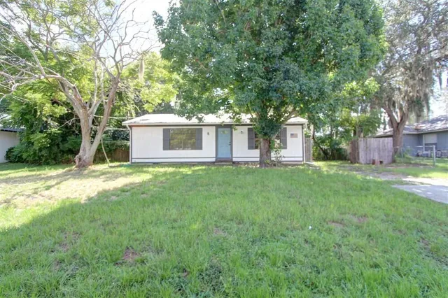 $1,600 | 6525 West Baker Circle, Cocoa, FL 32927