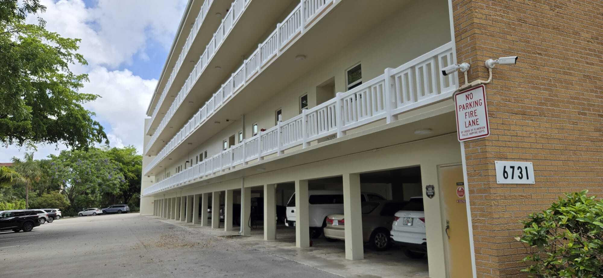6731 Cypress Road, Unit 308 Plantation, FL 33317 - Photo 6 of 27 WhatsApp Image 2026-05-27 at 1.26.52 PM