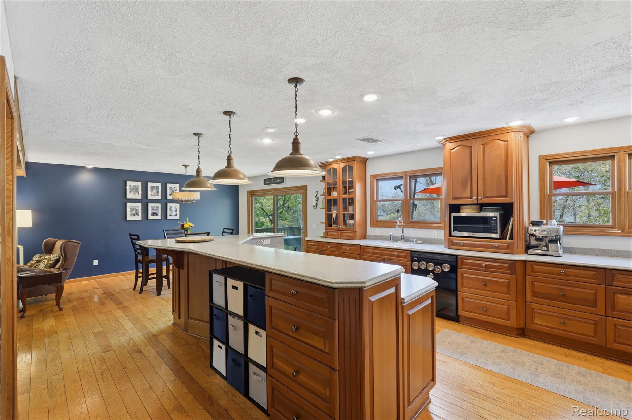 784 Maury Place Howell, MI 48843 - Photo 3 of 40