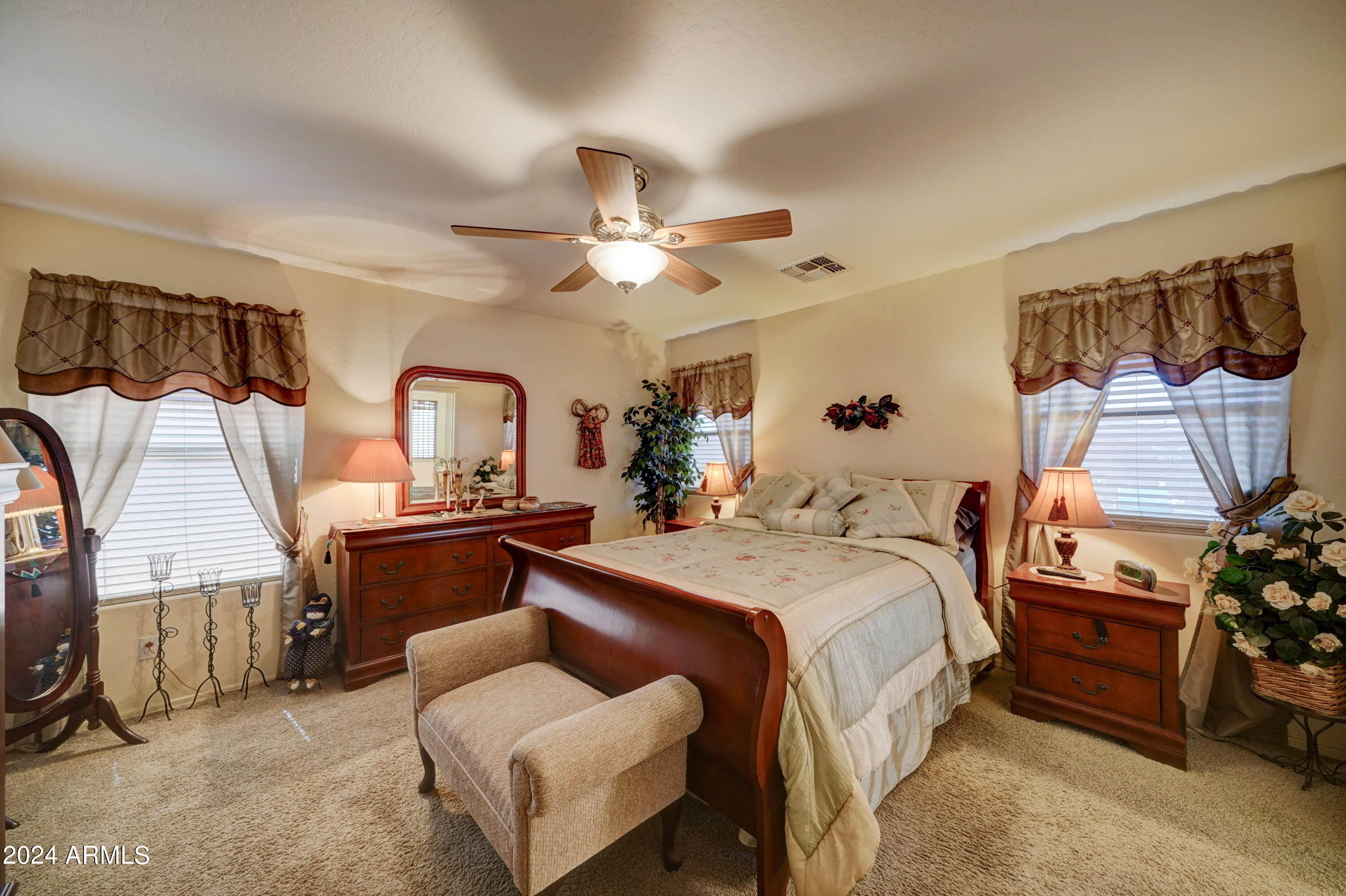 3826 South Bowman Road Apache Junction, AZ 85119 - Photo 10 of 29 3826 S Bowman-20
