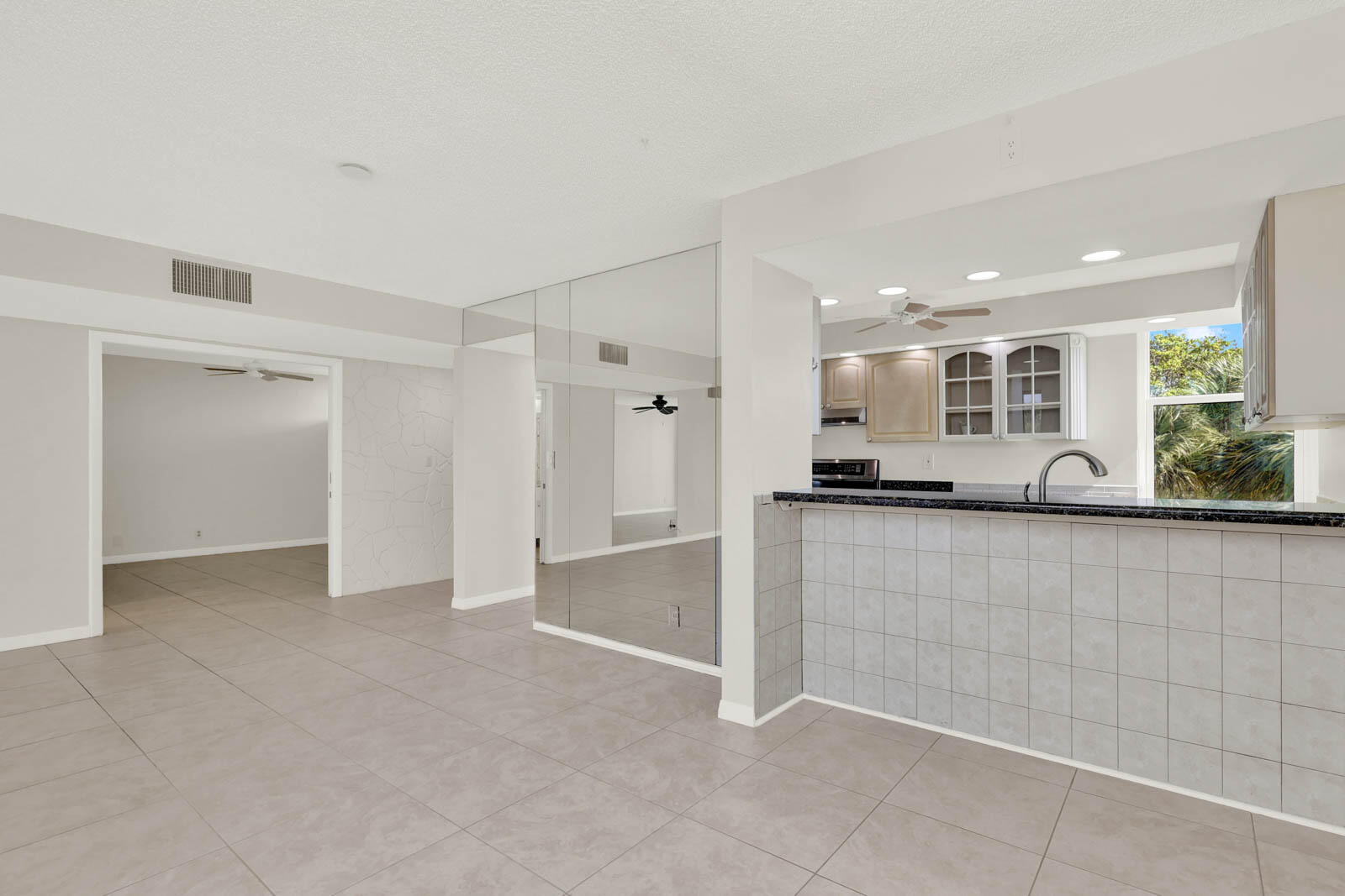 1950 Southwest Palm City Road, Unit 13301 Stuart, FL 34994 - Photo 12 of 51 13-301_Circle_Bay-11