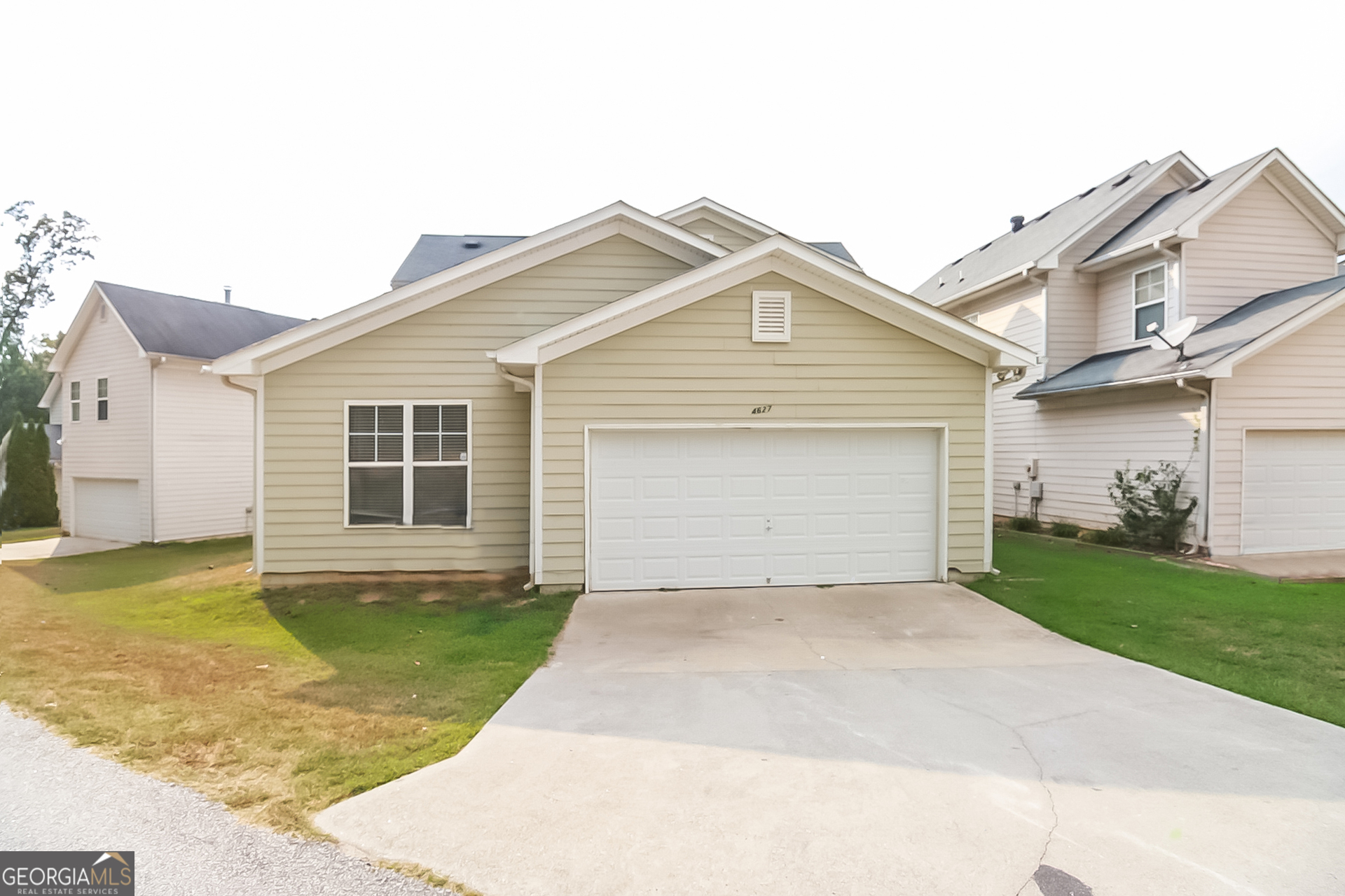 4627 Legacy Square Atlanta, GA 30349 - Photo 15 of 17