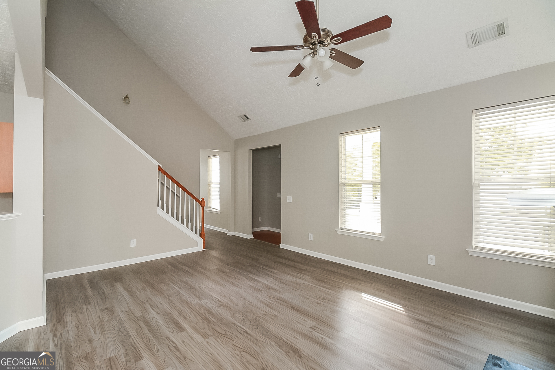 4627 Legacy Square Atlanta, GA 30349 - Photo 9 of 17