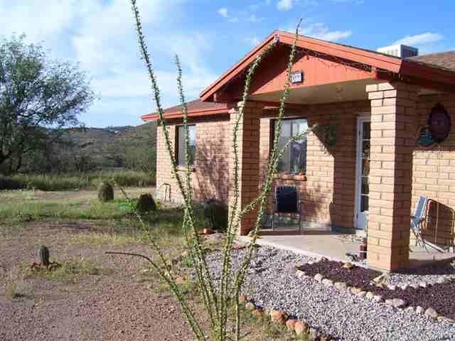 100 Circulo Penjamo Rio Rico, AZ 85648 - Photo 2 of 9