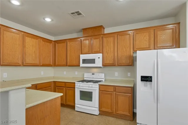$1,775 | 9312 Gold Dove Court, Las Vegas, NV 89178