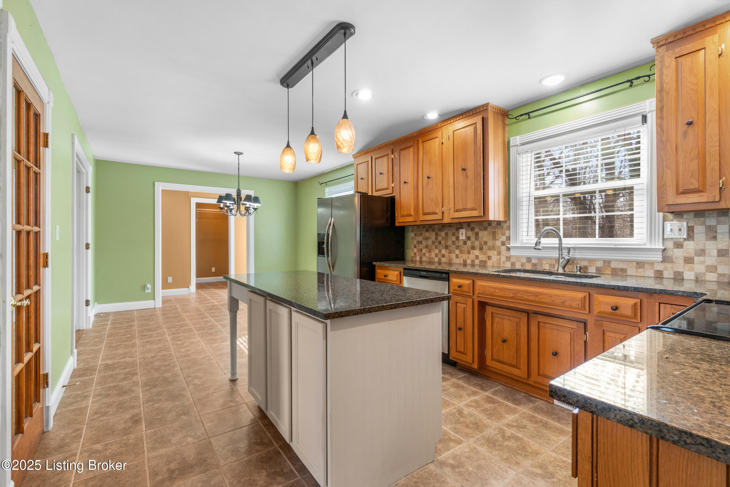 1028 Stone House Ridge Road Bardstown, KY 40004 - Photo 24 of 81 Meal prep area