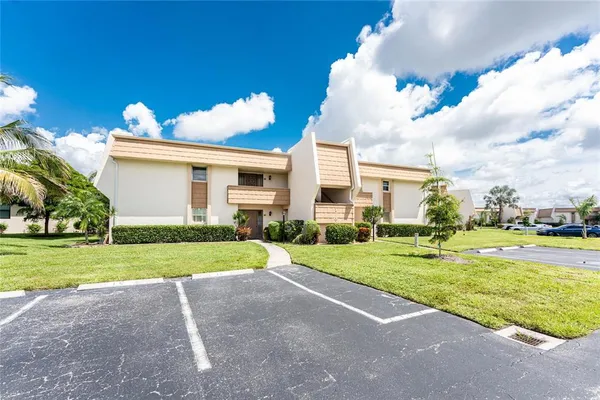 $210,000 | 1080 Bal Harbor Boulevard, Unit 1A, Punta Gorda, FL 33950