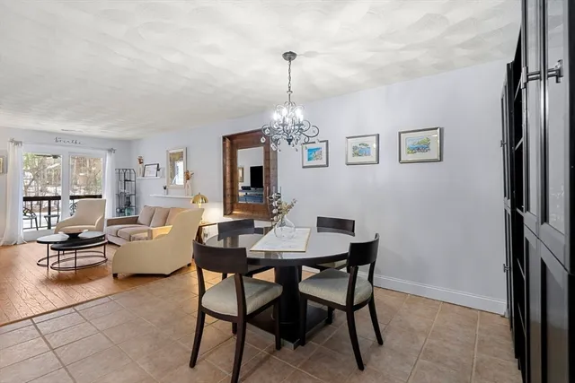 $359,000 | 7 Greenbriar Drive, Unit 304, North Reading, MA 01864