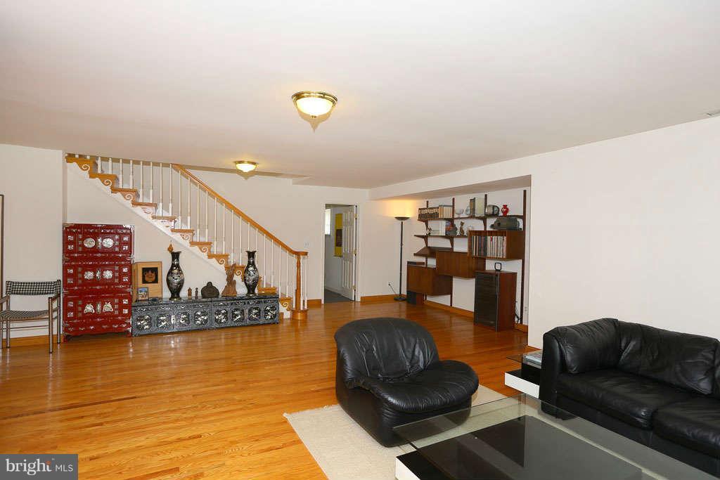 12530 Falls Road Potomac, MD 20854 - Photo 21 of 27 Recreation Room
