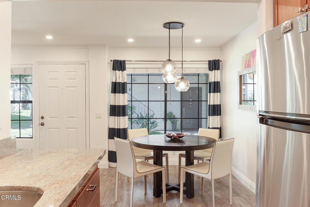 2375 Martinique Lane Oxnard, CA 93035 - Photo 11 of 26