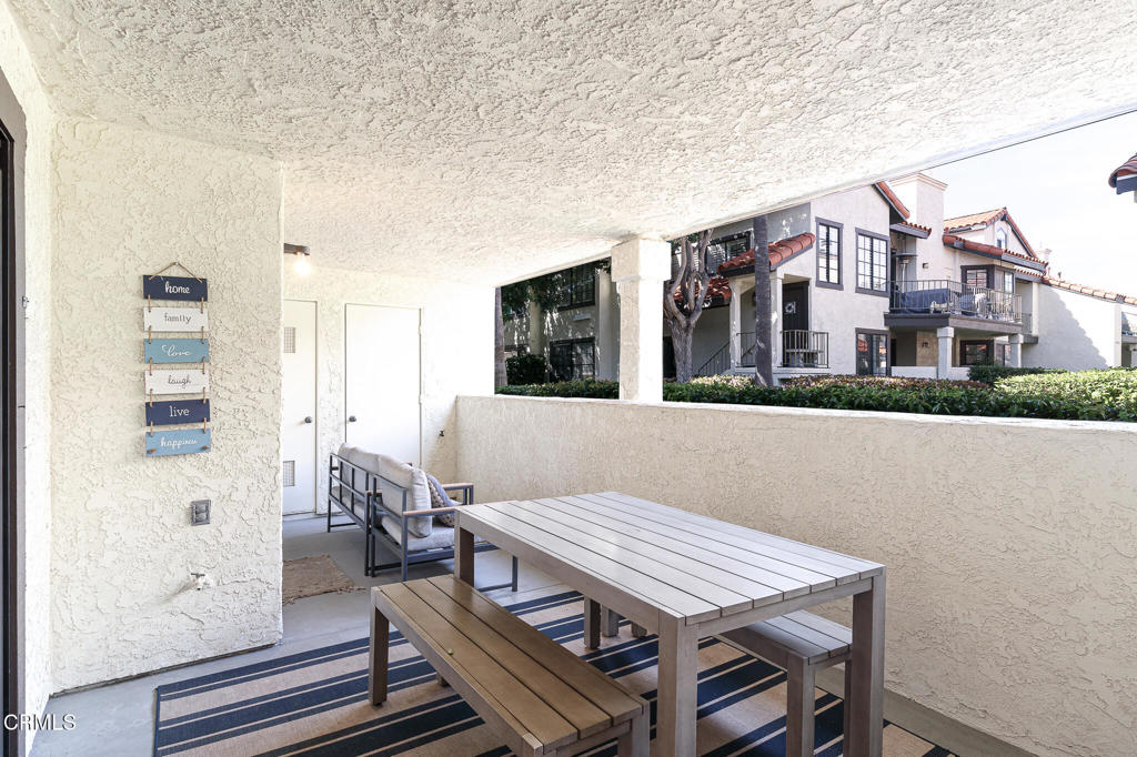 2375 Martinique Lane Oxnard, CA 93035 - Photo 12 of 26