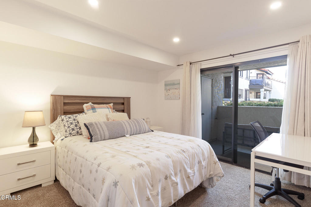 2375 Martinique Lane Oxnard, CA 93035 - Photo 15 of 26