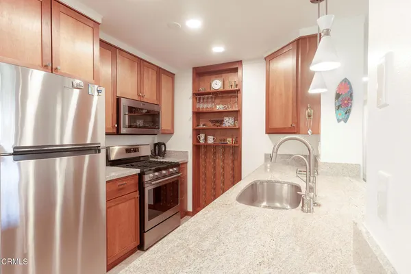 $3,500 | 2375 Martinique Lane, Oxnard, CA 93035