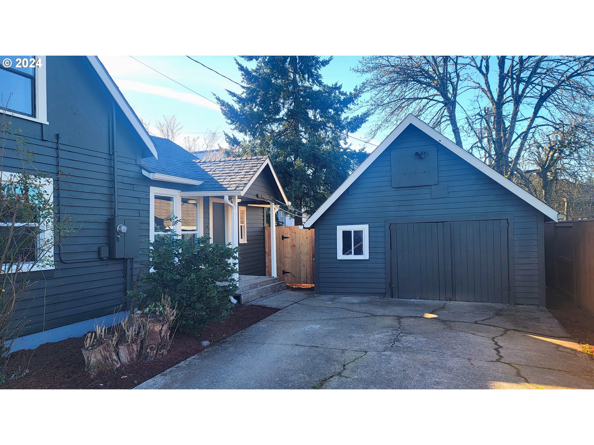 1029 A Street Springfield, OR 97477 - Photo 2 of 27 a house view with a outdoor space