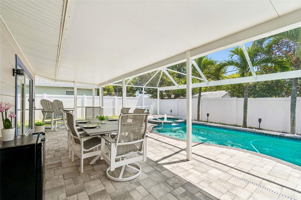 9045 Ridge Road Seminole, FL 33772 - Photo 30 of 39