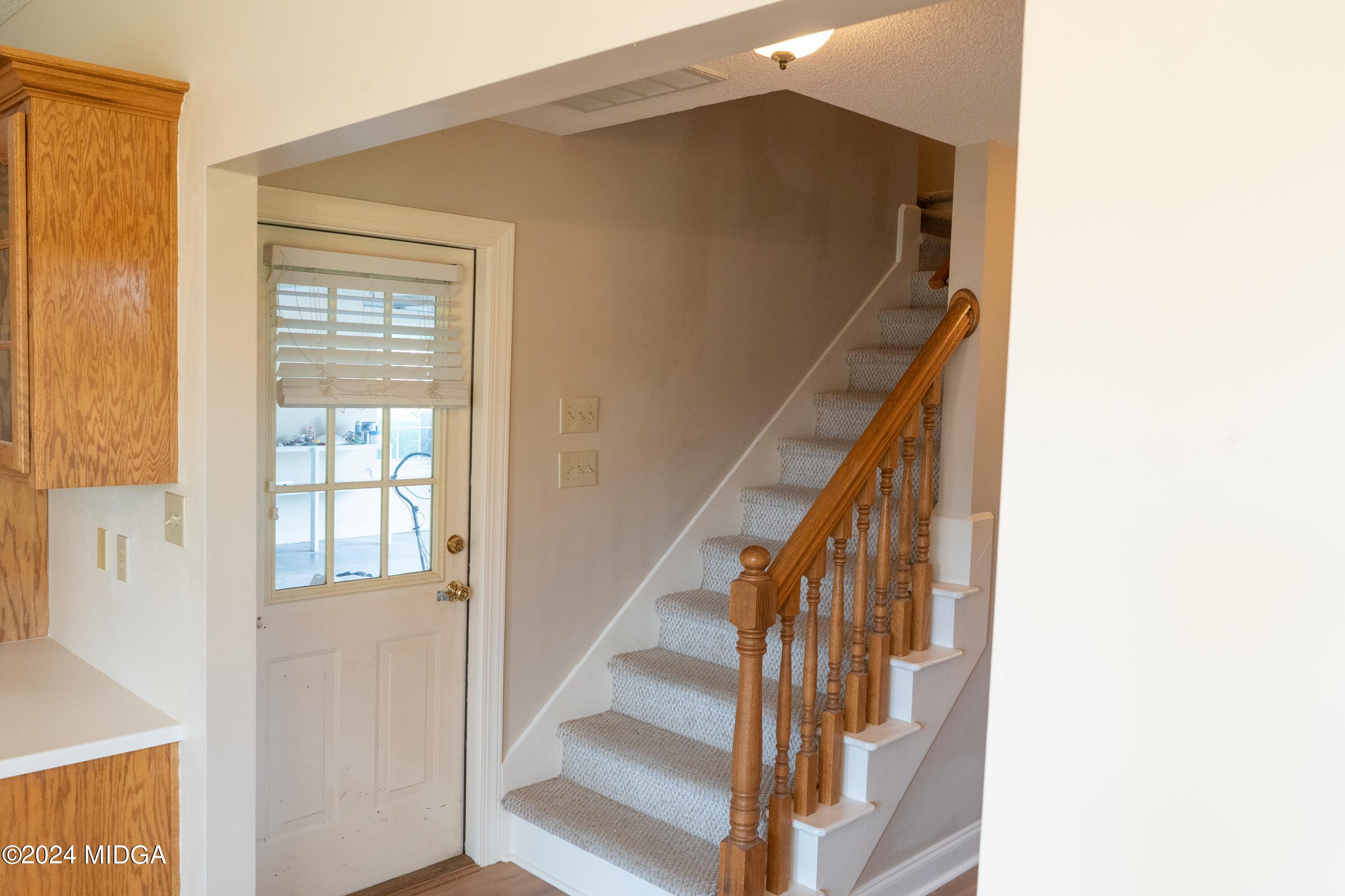 4104 Sardis Church Road Macon, GA 31216 - Photo 34 of 38 Stairs 2