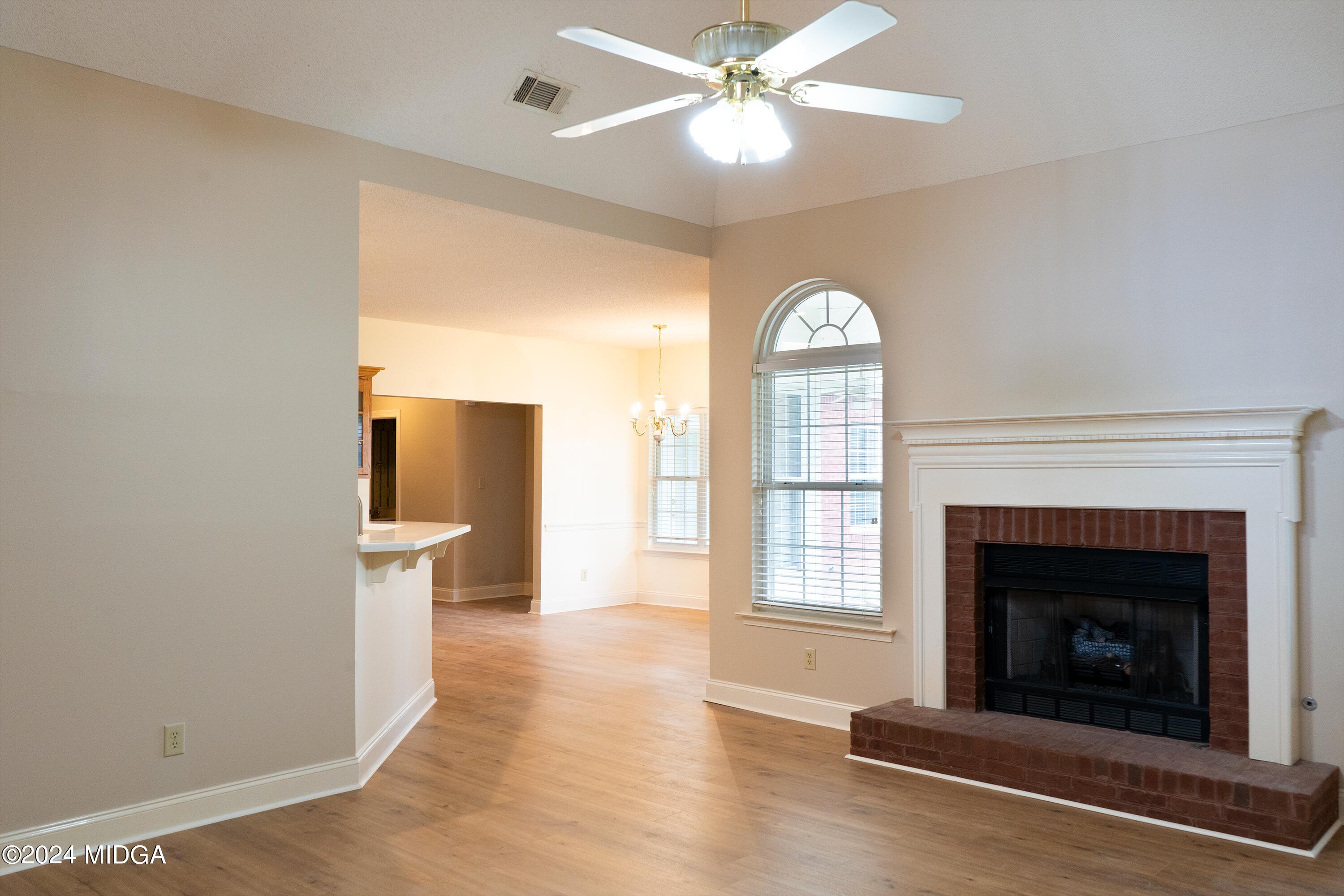 4104 Sardis Church Road Macon, GA 31216 - Photo 8 of 38 Living room 3