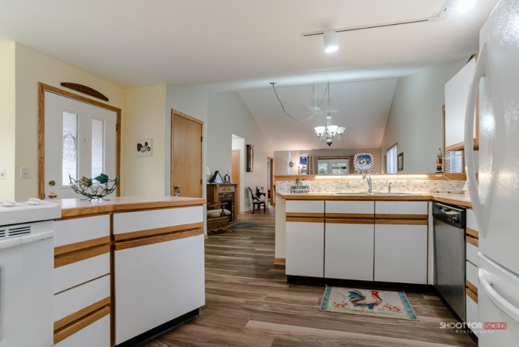 1 Summit Street, Unit 1 Spring Lake, MI 49456 - Photo 3 of 21 1Summit04Lores