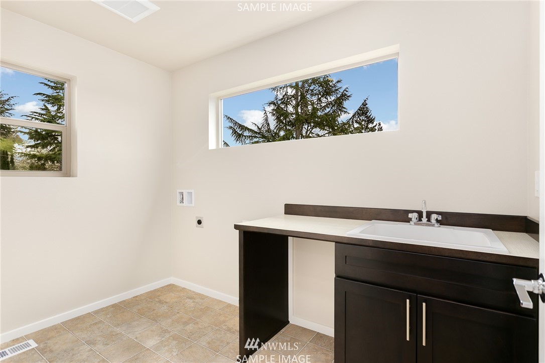 315 Southwest Langston Road, Unit 2 Renton, WA 98057 - Photo 21 of 24