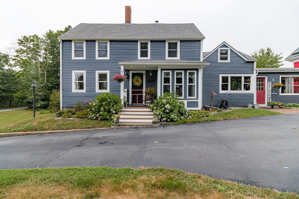 181 Whitehall Road Amesbury, MA 01913 - Photo 3 of 42 Gallery Image 3