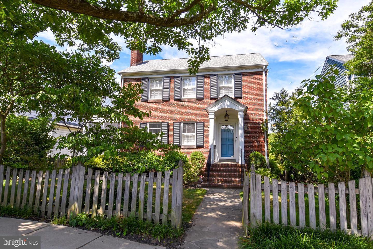 710 West View Terrace Alexandria, VA 22301 - Photo 2 of 58