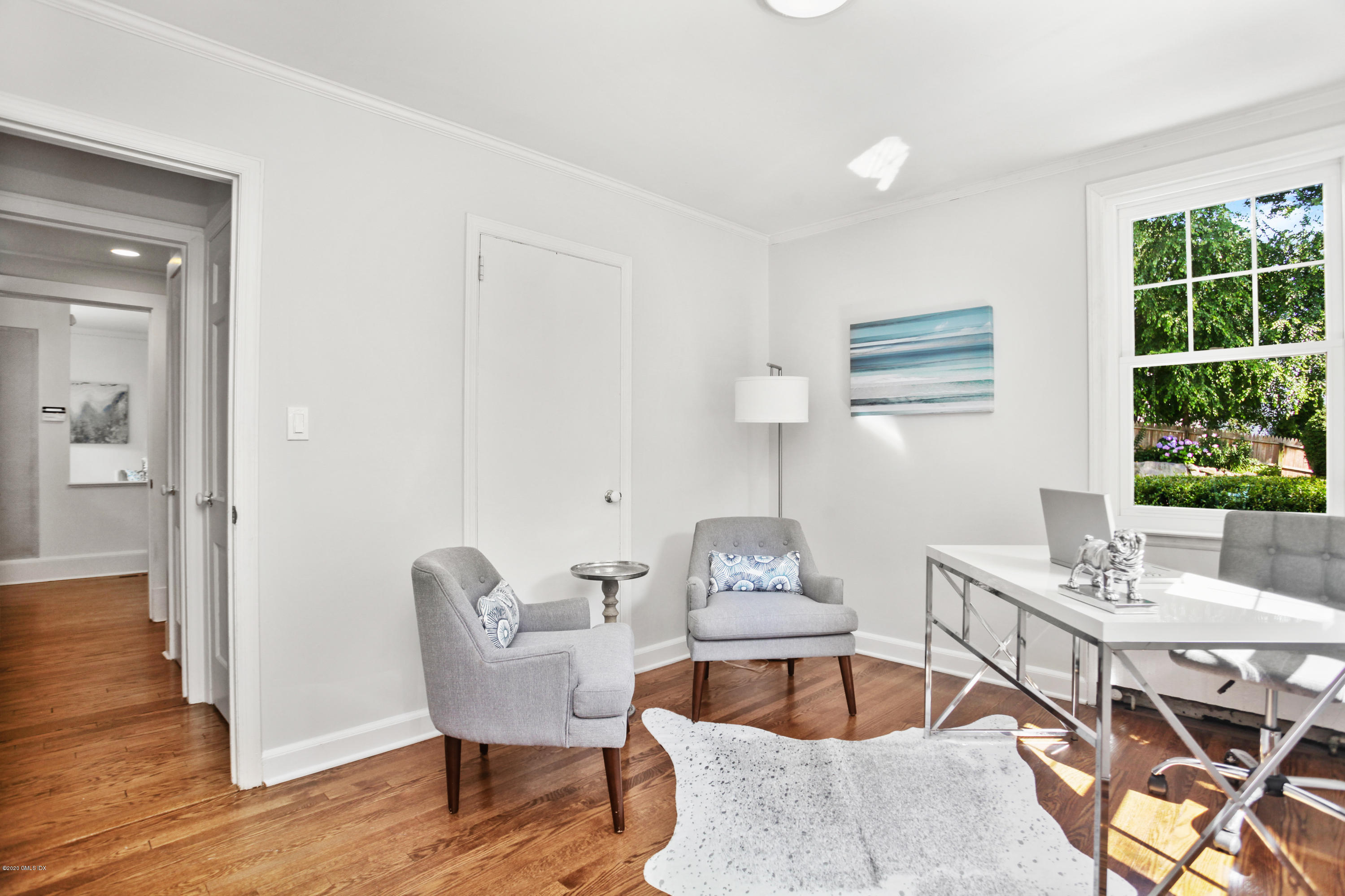 29 Weston Hill Road Riverside, CT 06878 - Photo 23 of 39 a living room with furniture and next to a window