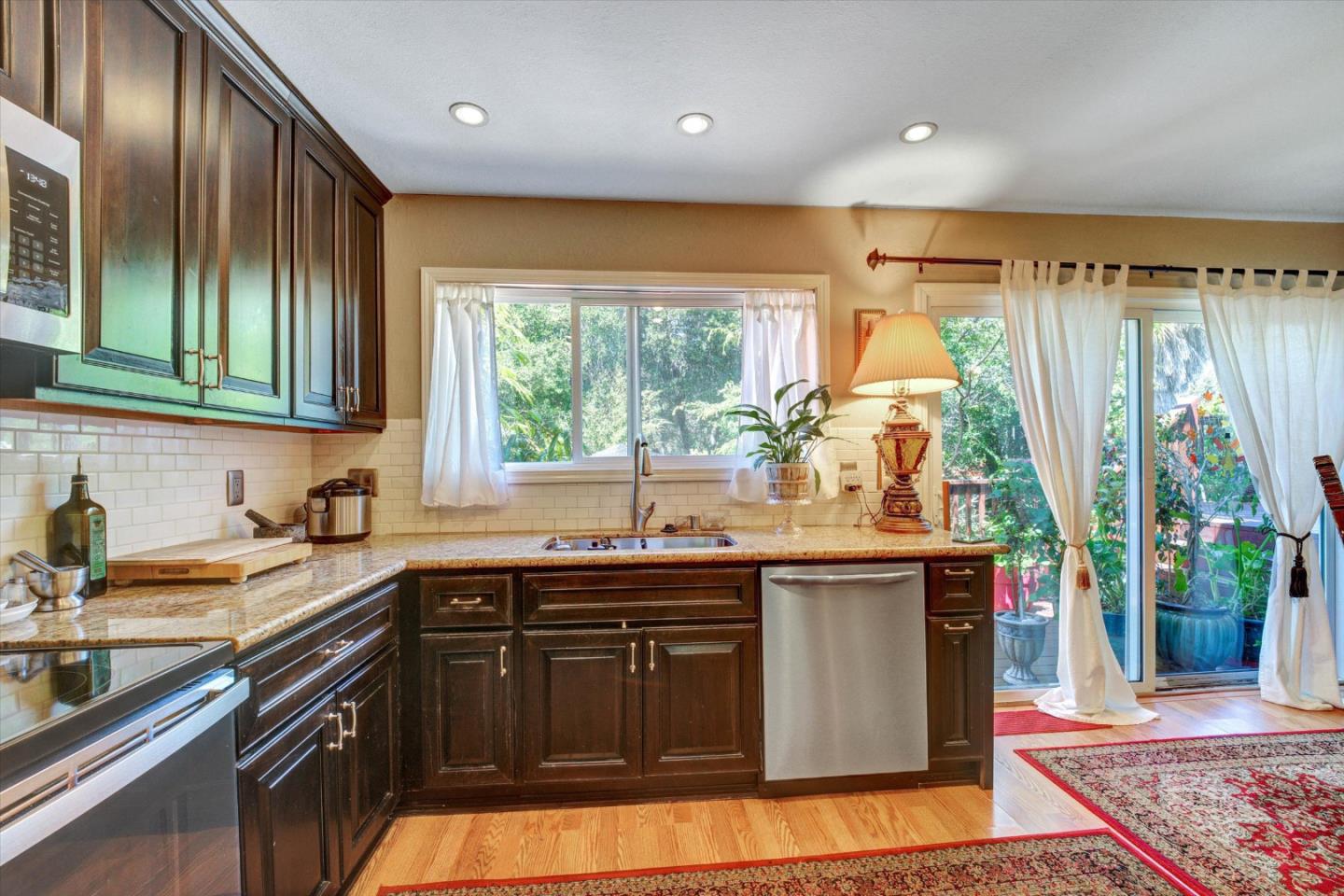22505 Ralston Place Hayward, CA 94541 - Photo 10 of 56