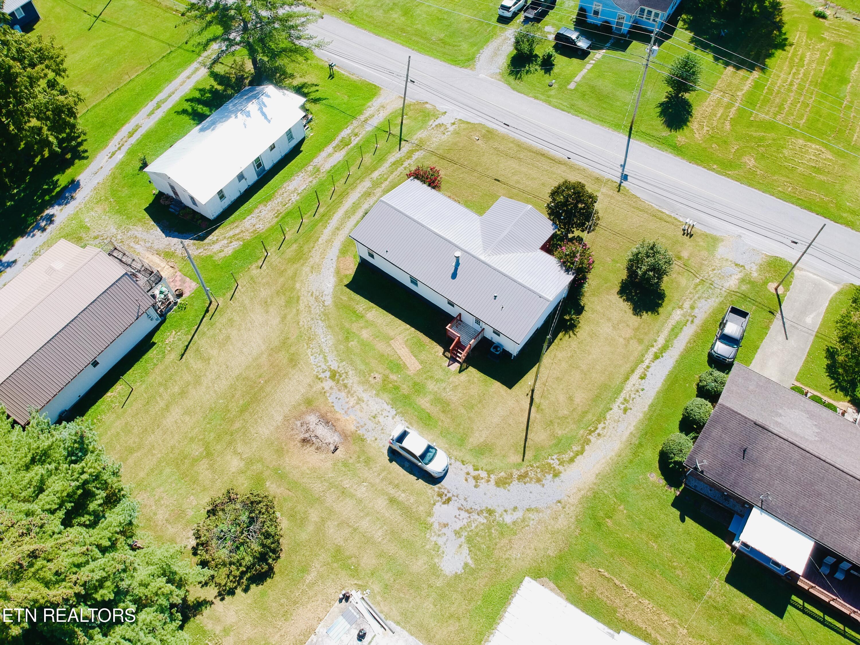 357 Bristol Road Harrogate, TN 37752 - Photo 16 of 49 DJI_0801