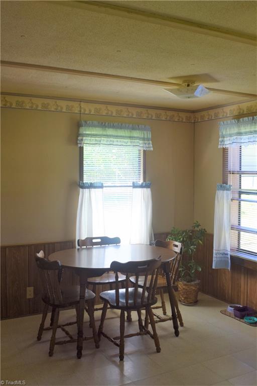 217 Wintbrook Road Thomasville, NC 27360 - Photo 11 of 15 Gallery Image 11
