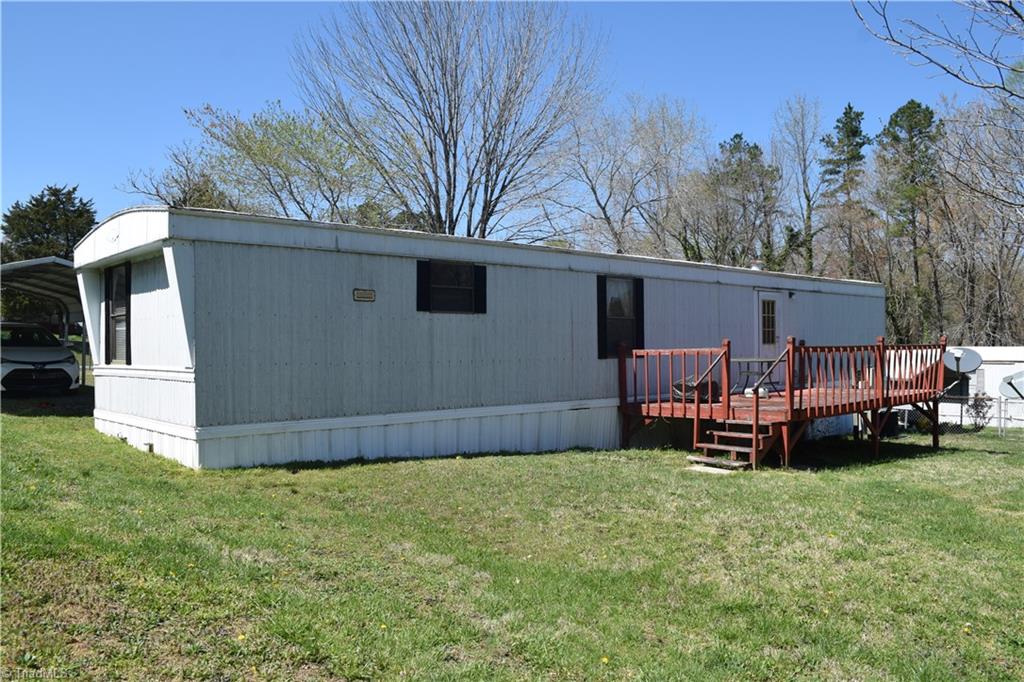 217 Wintbrook Road Thomasville, NC 27360 - Photo 13 of 15 Back of home