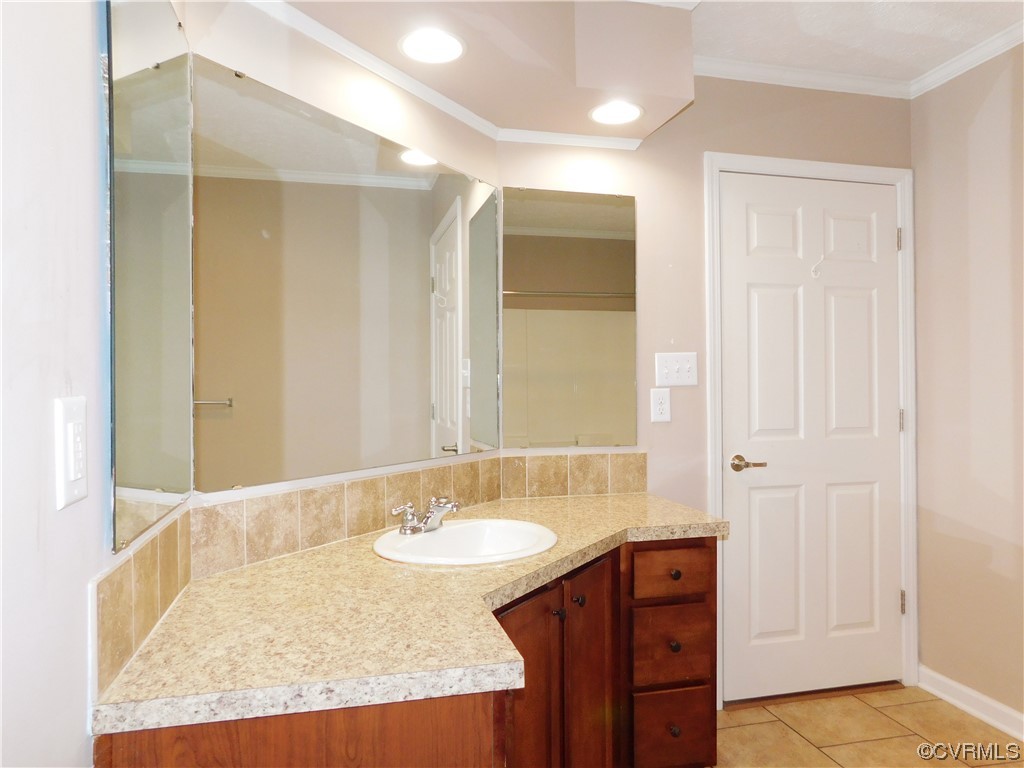 109 Jay's Road Farmville, VA 23901 - Photo 22 of 31 a bathroom with a granite countertop sink and a mirror