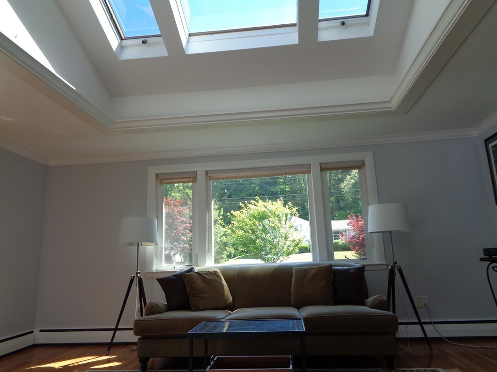 26 Highgate Road Framingham, MA 01701 - Photo 3 of 10 Gallery Image 3