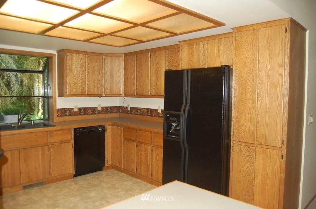 1925 Simmons Road Northwest Olympia, WA 98502 - Photo 11 of 25 Gallery Image 11