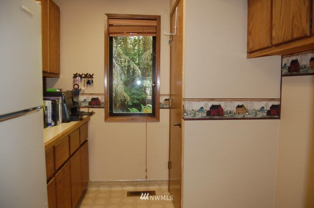 1925 Simmons Road Northwest Olympia, WA 98502 - Photo 22 of 25 Gallery Image 22