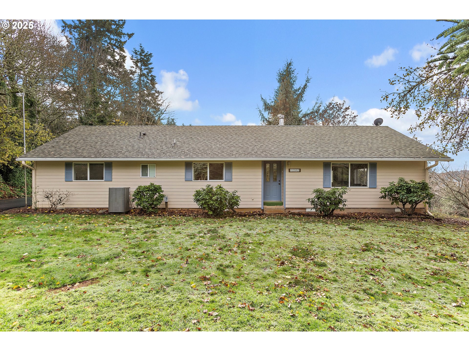 1782 Cole Road South Salem, OR 97306 - Photo 23 of 43 a front view of a house with garden