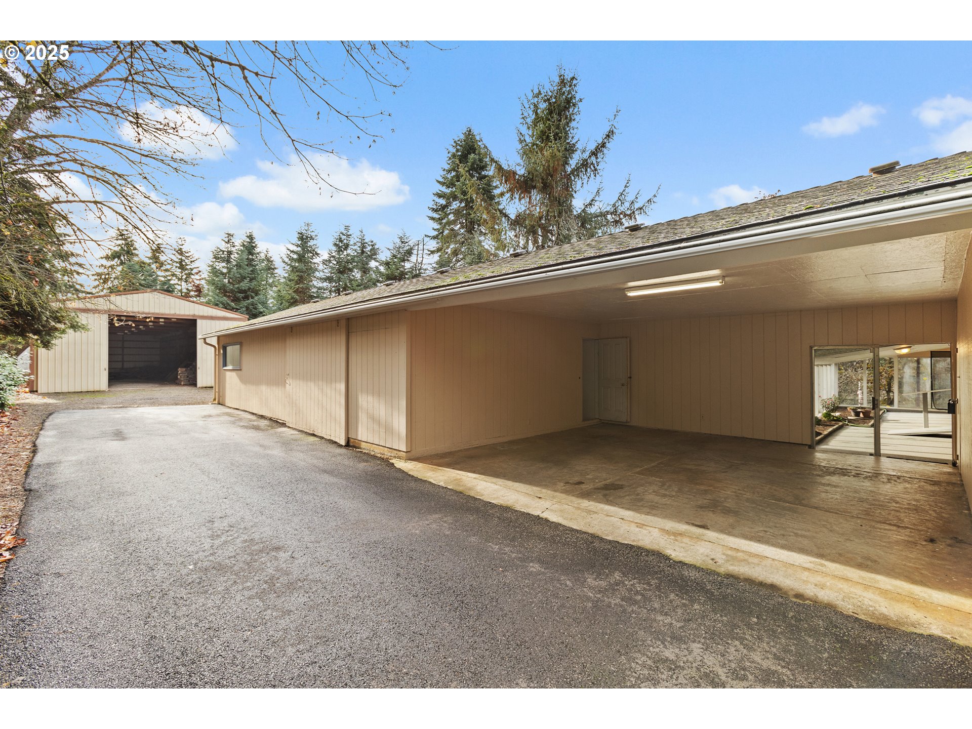 1782 Cole Road South Salem, OR 97306 - Photo 24 of 43 a view of a backyard of the house